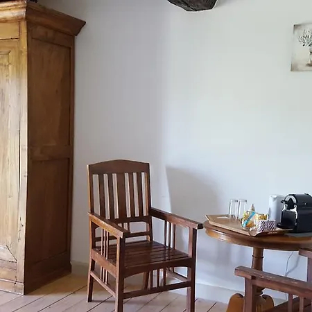 Domaine De Bertrandy Bed & Breakfast