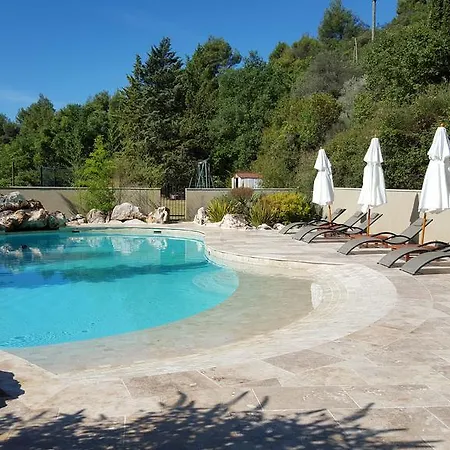 Domaine De Bertrandy *